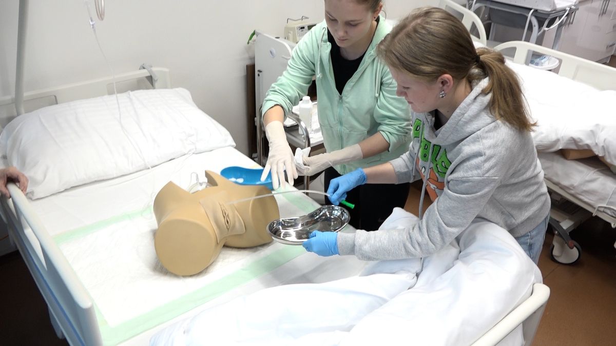 V pražské nemocnici vzniklo unikátní pracoviště pro budoucí zdravotní sestry